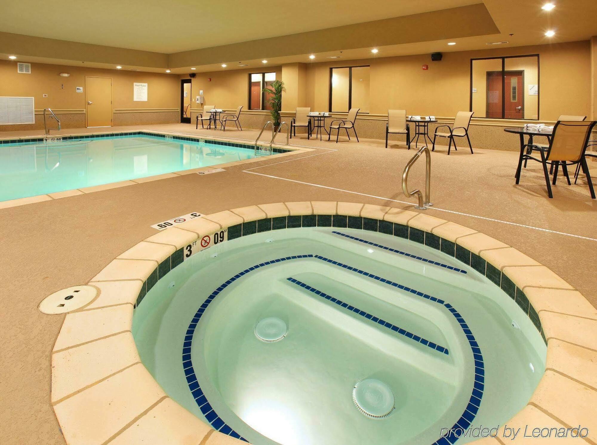Holiday Inn Express Hotel & Suites Texarkana East By Ihg Εξωτερικό φωτογραφία